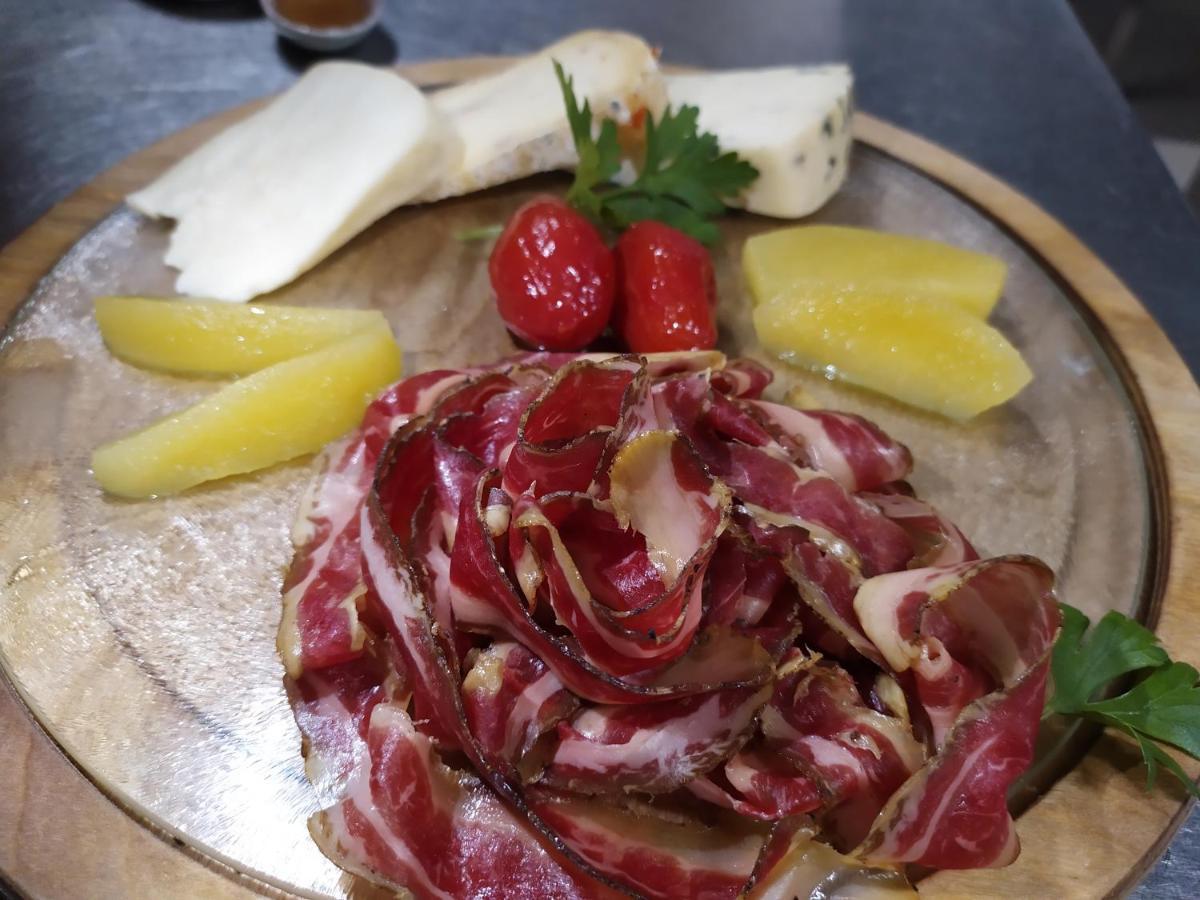 Albergo Ristorante Cacciatori アウロンツォ・ディ・カドーレ エクステリア 写真