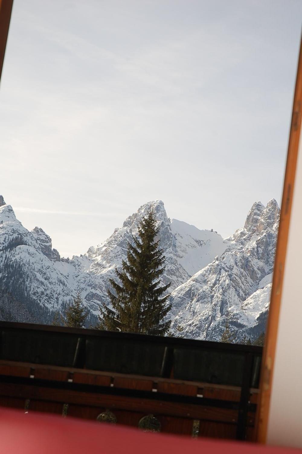 Albergo Ristorante Cacciatori アウロンツォ・ディ・カドーレ エクステリア 写真